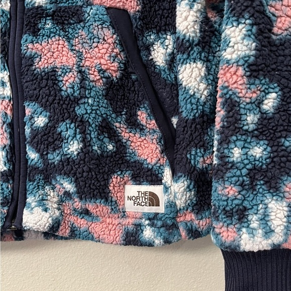 The North Face Women's Campshire Abstract Floral fleece Full-Zip Jacket sz M - Picture 4 of 8